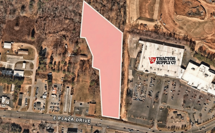 Pictures of Land property located at 195 E PLAZA DR, MOORESVILLE, NC 28115 for sales - image #1