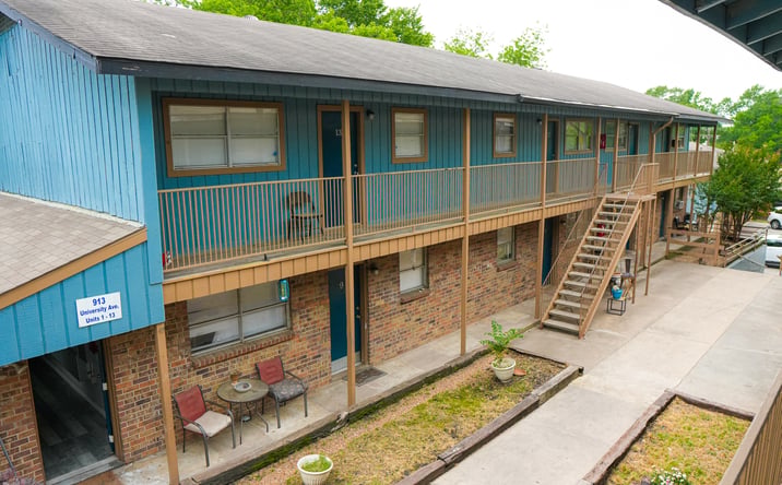 Pictures of Multifamily property located at 911 University Ave, Huntsville, TX 77340 for sales - image #1