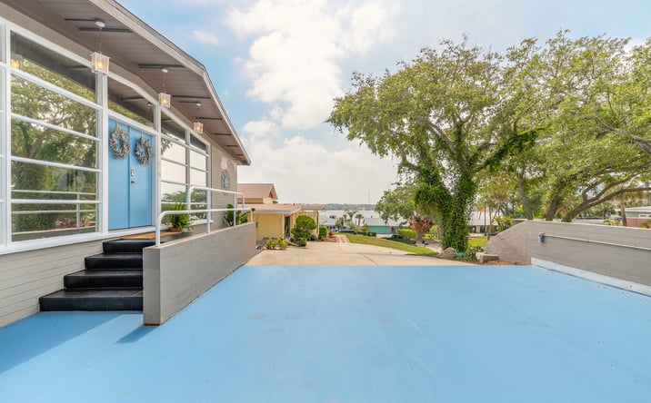 Pictures of Retail, Special Purpose property located at 9 FOUNTAINEBLEAU CIR, DAYTONA BEACH, FL 32118-4008 for sales - image #1