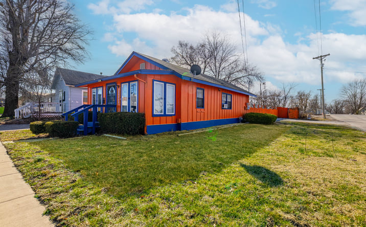 Pictures of Retail, Office, Mixed Use property located at 12912 7 Street, Grandview, MO 64030 for sales - image #1