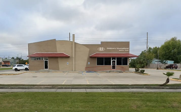 Pictures of Office property located at 8250 W Judge Perez Dr, Chalmette, LA 70043 for sales - image #1