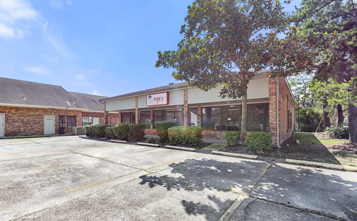 Pictures of Retail, Office, Mixed Use property located at 1358 CORPORATE SQUARE DR SLIDELL LA 70458-3153, SLIDELL, LA 70458-3153 for sales - image #1