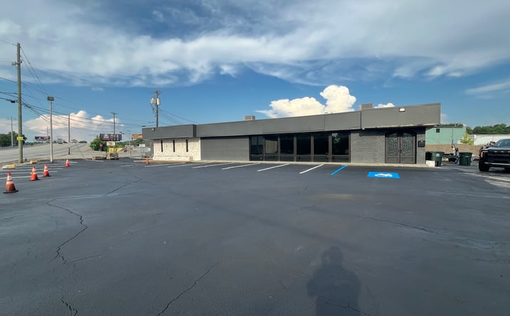 Pictures of Retail, Office, Self Storage property located at 5950 LEE HWY, CHATTANOOGA, TN 37421-3564 for sales - image #1