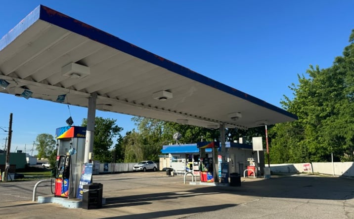 Pictures of Retail, Business for Sale property located at 519 N BARDSTOWN RD, MOUNT WASHINGTON, KY 40047-7642 for sales - image #1