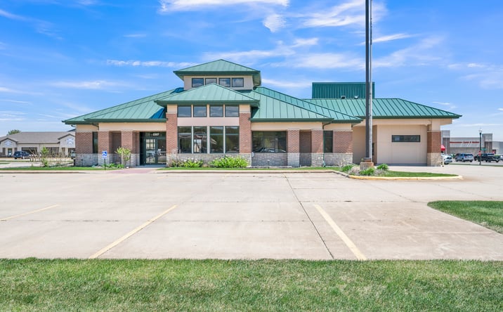 Pictures of Retail, Mixed Use, Land property located at 3307 U.S. 71, Spirit Lake, IA 51360 for sales - image #1