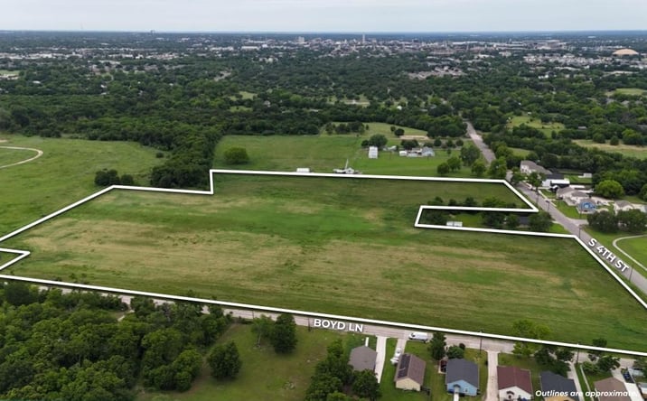 Pictures of Land property located at 3527 South 4th Street, Waco, TX 76706, 3527 S 4th Street, Waco, TX 76706 for sales - image #1