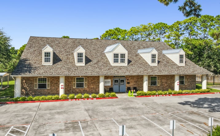 Pictures of Retail, Office property located at 3052 South Shore Boulevard, League City, TX 77573 for sales - image #1
