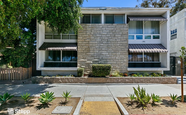 Pictures of Multifamily property located at 1070 Chestnut Avenue, Long Beach, CA 90813 for sales - image #1