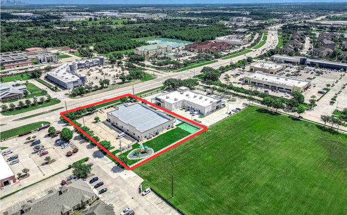 Pictures of Retail, Office, Special Purpose property located at 12152 Shadow Creek Parkway, Pearland, TX 77584 for sales - image #1