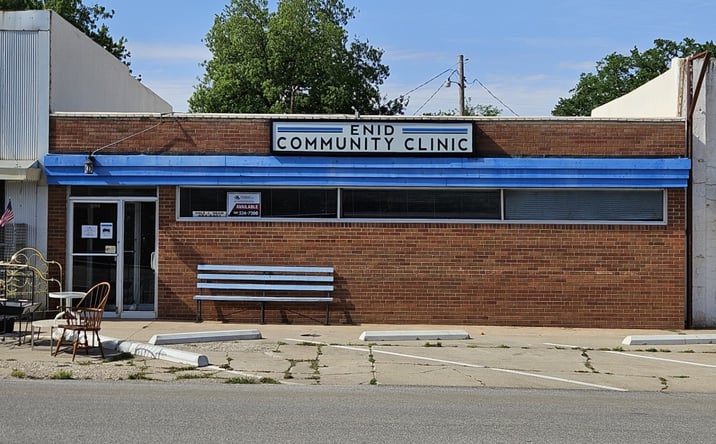Pictures of Office property located at 1106 E. Broadwat Ave., Enid, OK 73701 for sales - image #1