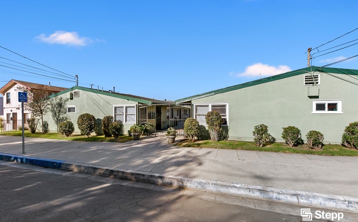 Pictures of Multifamily property located at 1825 STANLEY AVE, SIGNAL HILL, CA 90755 for sales - image #1