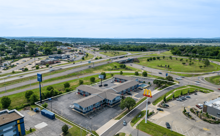 Pictures of Retail, Land property located at 6001 Rogers Avenue, Fort Smith, AR 72903 for sales - image #1