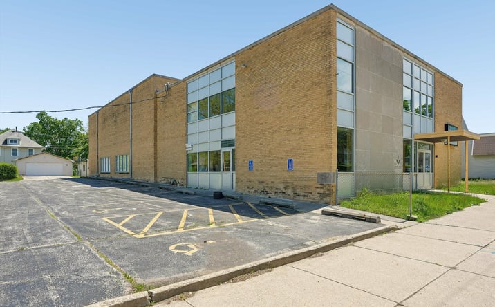 Pictures of Special Purpose property located at 3843 6th Ave, Des Moines, IA 50313 for sales - image #1
