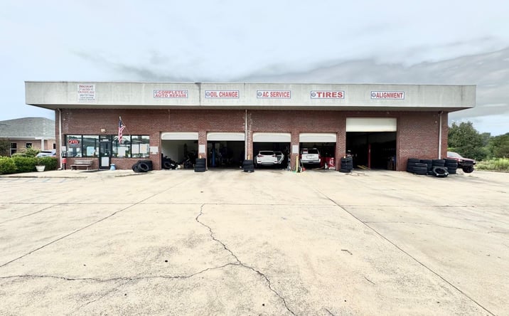 Pictures of Retail property located at 1001 Mally St, Tuscaloosa, AL 35405 for sales - image #1
