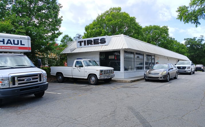Pictures of Retail property located at 130 Gaines School Rd, Athens, GA 30605 for sales - image #1