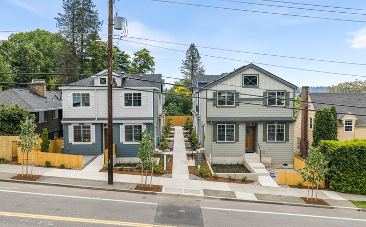 Pictures of Multifamily property located at 3616 SW VERMONT ST, PORTLAND, OR 97219 for sales - image #1