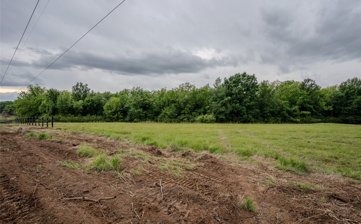 Pictures of Land property located at 1 S Elwood Avenue, Glenpool, OK 74033 for sales - image #1