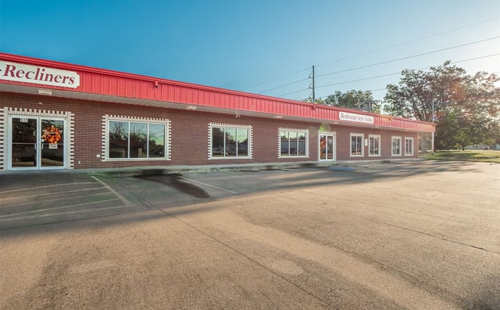 Pictures of Business for Sale, Office, Retail, Industrial property located at 815 E Wyandotte, McAlester, OK 74501 for sales - image #1