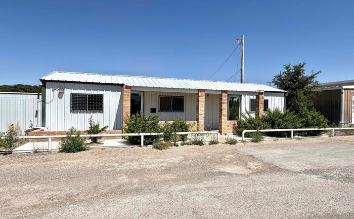Pictures of Industrial, Office, Retail property located at 400 W Apache, Hobbs, NM 88240 for sales - image #1