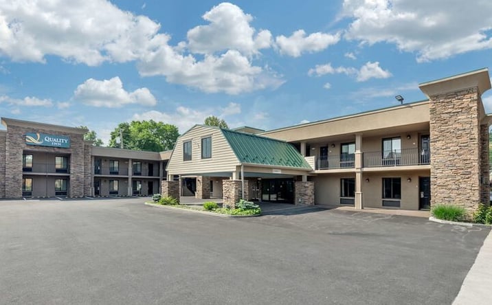 Pictures of Hospitality property located at 429 West Main Street, Covington, VA 24426 for sales - image #1