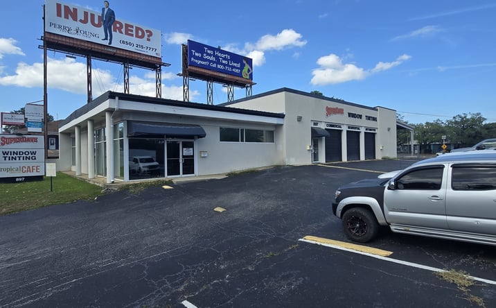 Pictures of Retail property located at 897 N Monroe St, Tallahassee, FL 32303 for sales - image #1