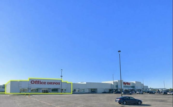 Pictures of Retail property located at 2020 Adams St., Mankato, MN 56001 for sales - image #1