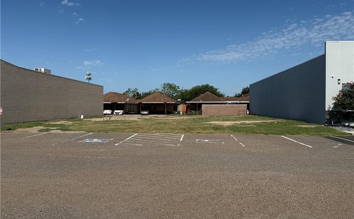 Pictures of Land property located at 3115 S Sugar Road S, Edinburg, TX 78539 for sales - image #1