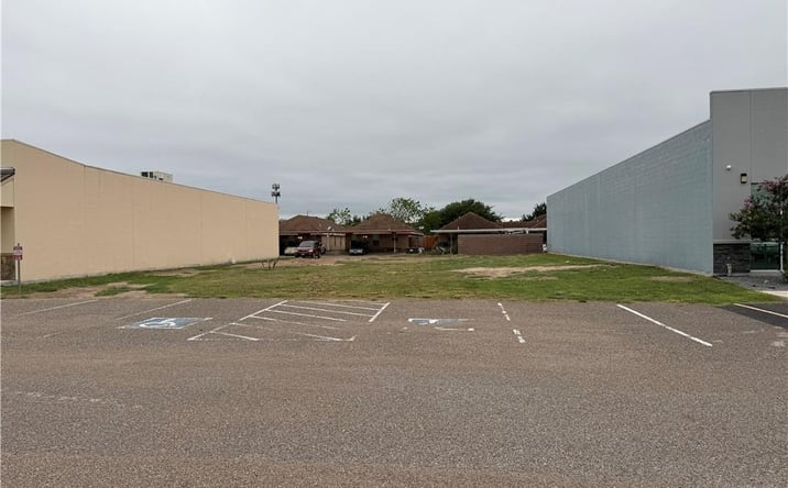 Pictures of Land property located at 3111 S Sugar Road S, Edinburg, TX 78539 for sales - image #1