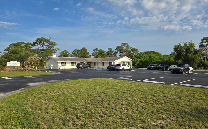 Pictures of Office property located at 25 Northeast Dixie Highway, Stuart, FL 34994 for sales - image #1