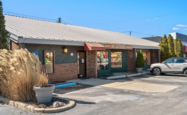 Pictures of Retail, Industrial property located at 1595 West Road, Trenton, MI 48183 for sales - image #1