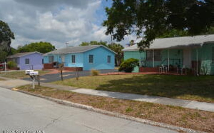Pictures of Multifamily property located at 106 Barton Avenue, Rockledge, FL 32955, 108 Barton Avenue, Rockledge, FL 32955, 110 Barton Avenue, Rockledge, FL 32955 for sales - image #1