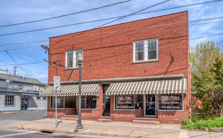 Pictures of Mixed Use, Retail property located at 211 Main Street, Saugerties, NY 12477 for sales - image #1