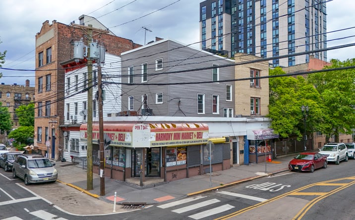 Pictures of Mixed Use property located at 104 STORMS AVE, JERSEY CITY, NJ 07306-4708 for sales - image #1