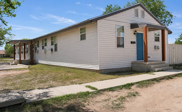 Pictures of Multifamily, Office property located at 2400 College Avenue, Midland, TX 79701 for sales - image #1