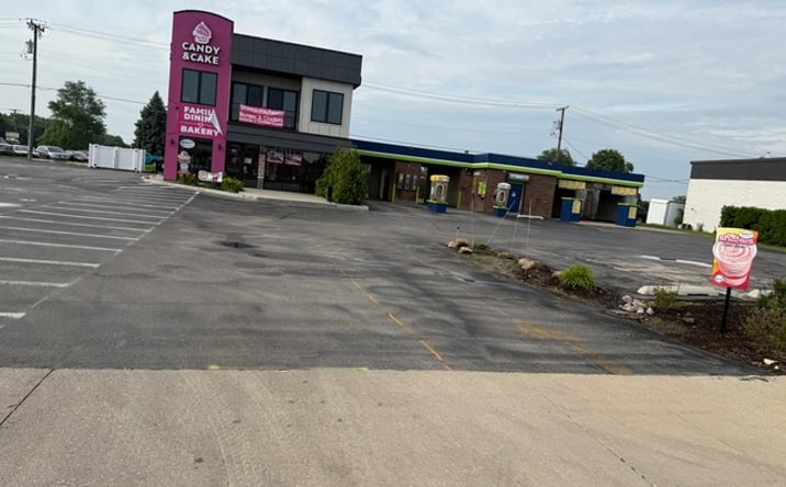 Pictures of Retail property located at 596 William R Latham Senior Drive, Bourbonnais, IL 60914 for sales - image #1