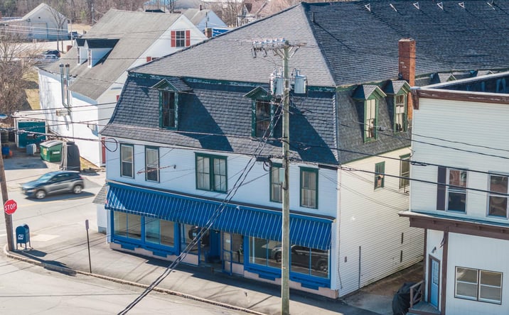 Pictures of Retail, Multifamily, Mixed Use property located at 2 DEPOT ST, PITTSFIELD, NH 03263-3347 for sales - image #1