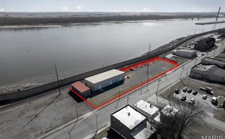 Pictures of Mixed Use, Industrial property located at 450 N Main Street, Cape Girardeau, MO 63701 for sales - image #1