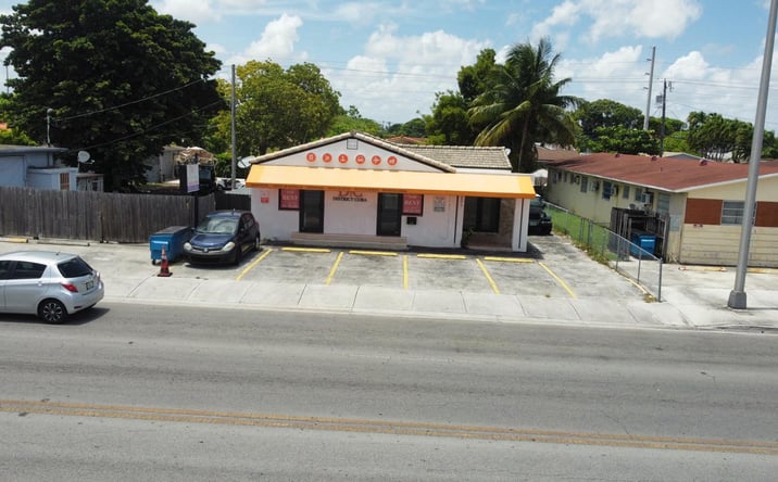 Pictures of Retail, Office property located at 221 East 9th Street, Hialeah, FL 33010 for sales - image #1