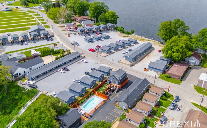Pictures of Multifamily property located at 4983 E Indiana Beach Rd, Monticello, IN 47960 for sales - image #1