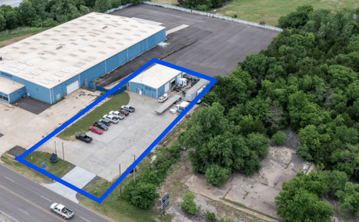 Pictures of Industrial property located at 3035 NE 23rd St, Oklahoma City, OK 73121 for sales - image #1
