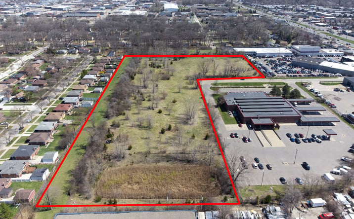 Pictures of Land property located at 14200 Eight Mile West, Oak Park, MI 48237 for sales - image #1