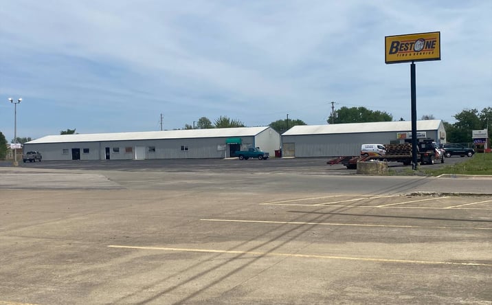 Pictures of Office property located at 1700 W. Main St., Robinson, IL 62454 for sales - image #1