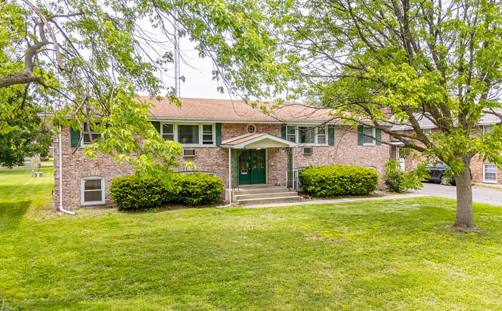 Pictures of Multifamily property located at 221 S Small Avenue, Kankakee, IL 60901 for sales - image #1