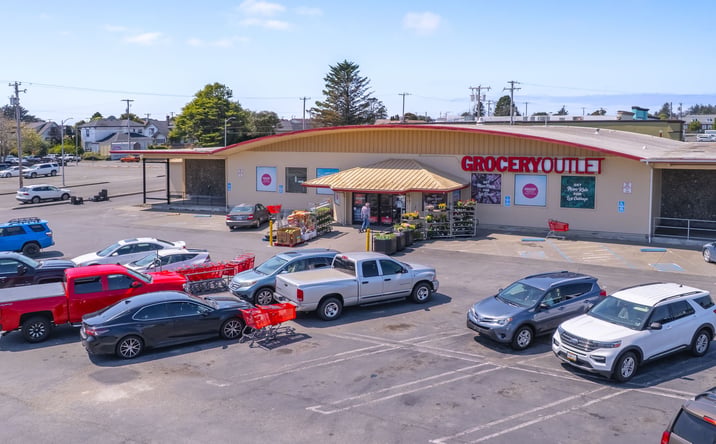 Pictures of Retail property located at 1124 3rd Street, Crescent City, CA 95531 for sales - image #1