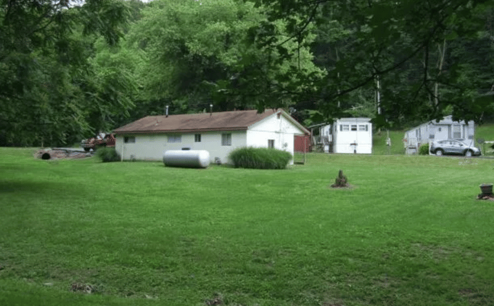 Pictures of Mobile Home Park property located at 2010 ANTIRE RD, HIGH RIDGE, MO 63049-1206 for sales - image #1