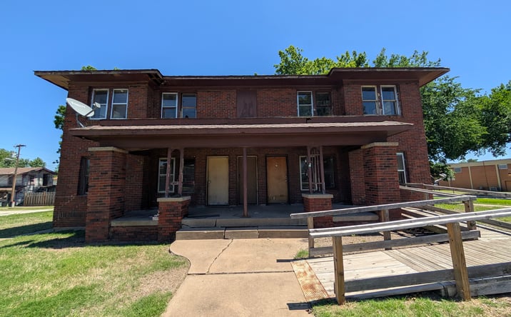 Pictures of Multifamily property located at 101 North 7th Street, Ponca City, OK 74601 for sales - image #1