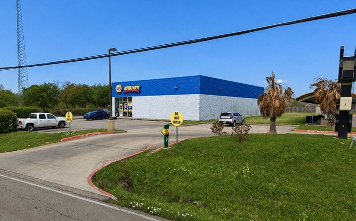 Pictures of Retail property located at 2926 Louetta Road, Spring, TX 77388 for sales - image #1