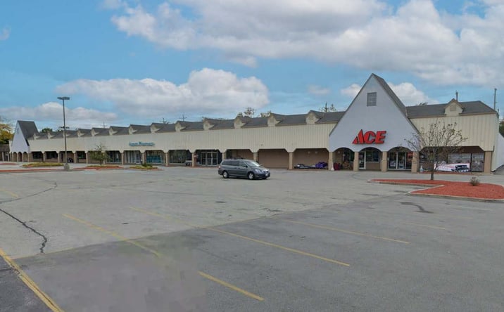 Pictures of Retail property located at 2410 10th Ave, South Milwaukee, WI 53172 for sales - image #1