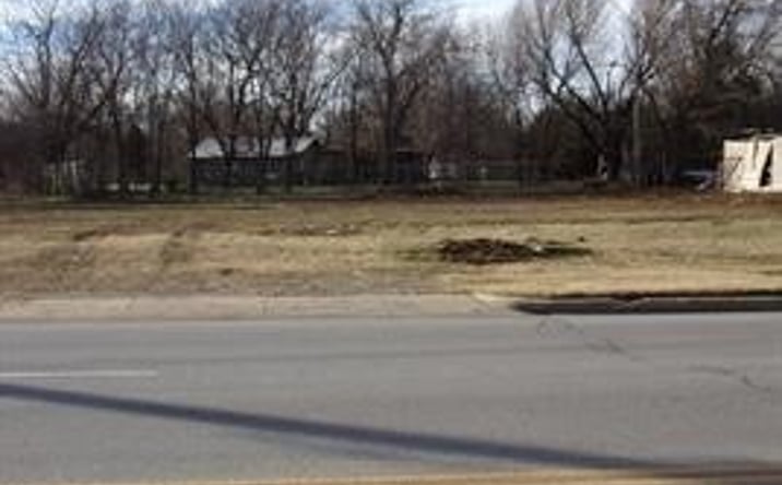 Pictures of Land property located at 3236 N Peoria West Avenue W, Tulsa, OK 74106 for sales - image #1