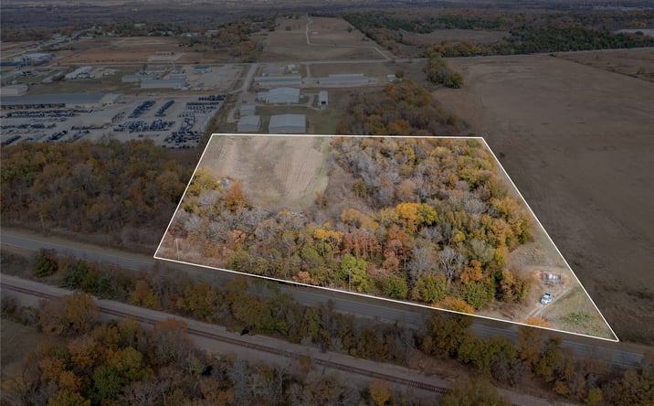 Pictures of Land property located at 1 US Hwy 70a, Kingston, OK 73439 for sales - image #1